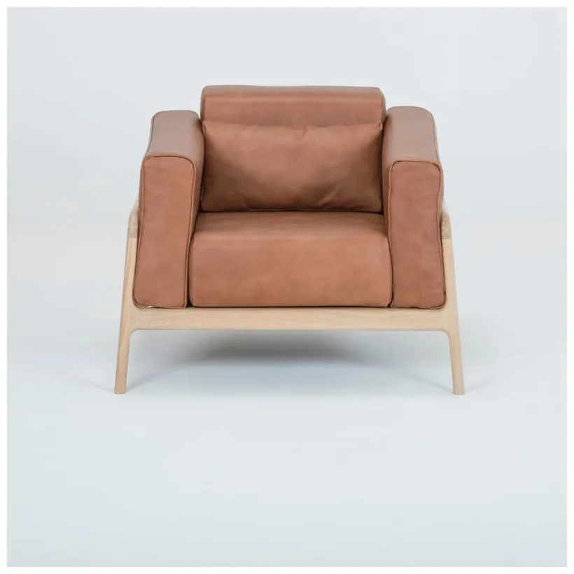 Fotoliu din piele bovină cu structură din lemn masiv de stejar Gazzda Fawn, maro cognac
