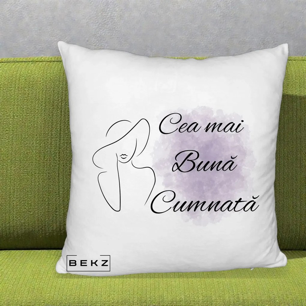 Cadou pentru Cumnata - Perna Personalizata Cea mai Buna Cumnata cu Silueta Dama si Pete Violet, 40x40 cm, Alb Pufos, Husa Detasabila, Perna Inclusa, BEKZ®