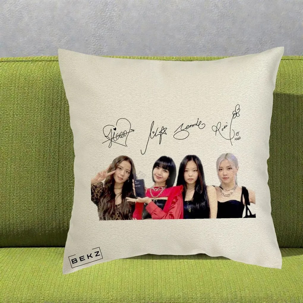 Perna Personalizata K-pop BLACKPINK Semnaturi, 40x40 cm, Ecru, Husa Detasabila, Perna Inclusa, BEKZ®