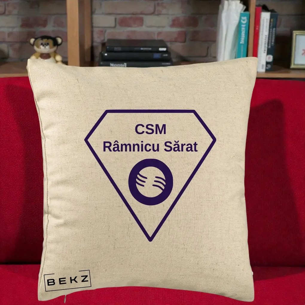 Perna Personalizata CSM Ramnicu Sarat Fotbal, 40x40 cm, Bej, Husa Detasabila, Perna Inclusa, BEKZ®