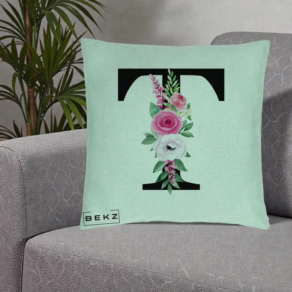 Cadou Personalizat - Perna Personalizata Monograma Florala Litera T, 40x40 cm, Verde Menta, Husa Detasabila, Perna Inclusa, BEKZ®