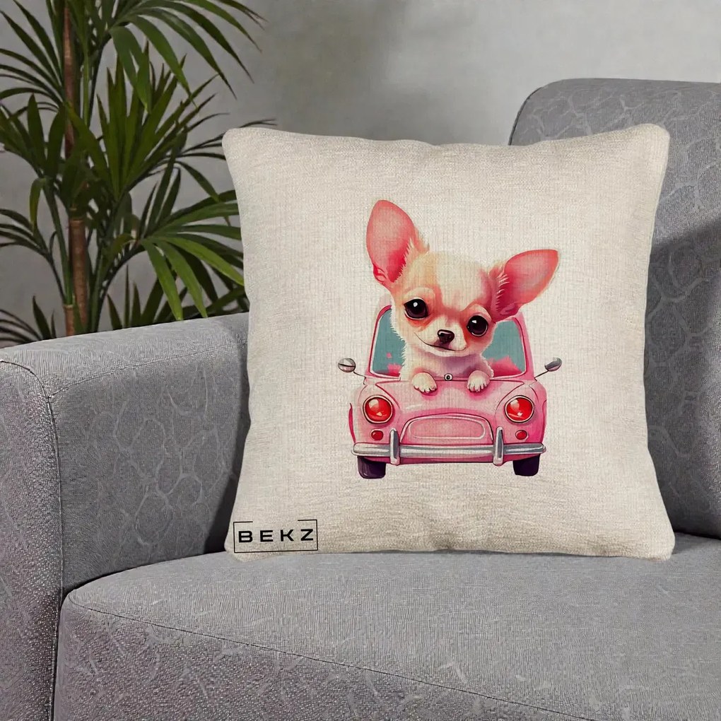 Perna Decorativa Chihuahua Roz in Masinuta, 40x40 cm, Bej Canapea, Husa Detasabila, Perna Inclusa, BEKZ®