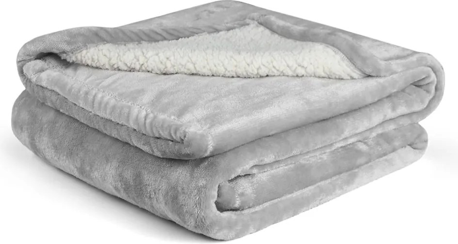 Pătură din microflanel cu imitație de mielușel