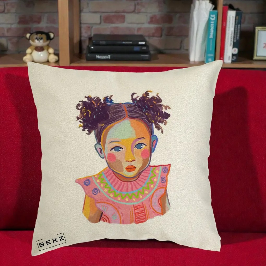 Perna Decorativa Fetita Vesela Portret Colorat, 40x40 cm, Ecru, Husa Detasabila, Perna Inclusa, BEKZ®