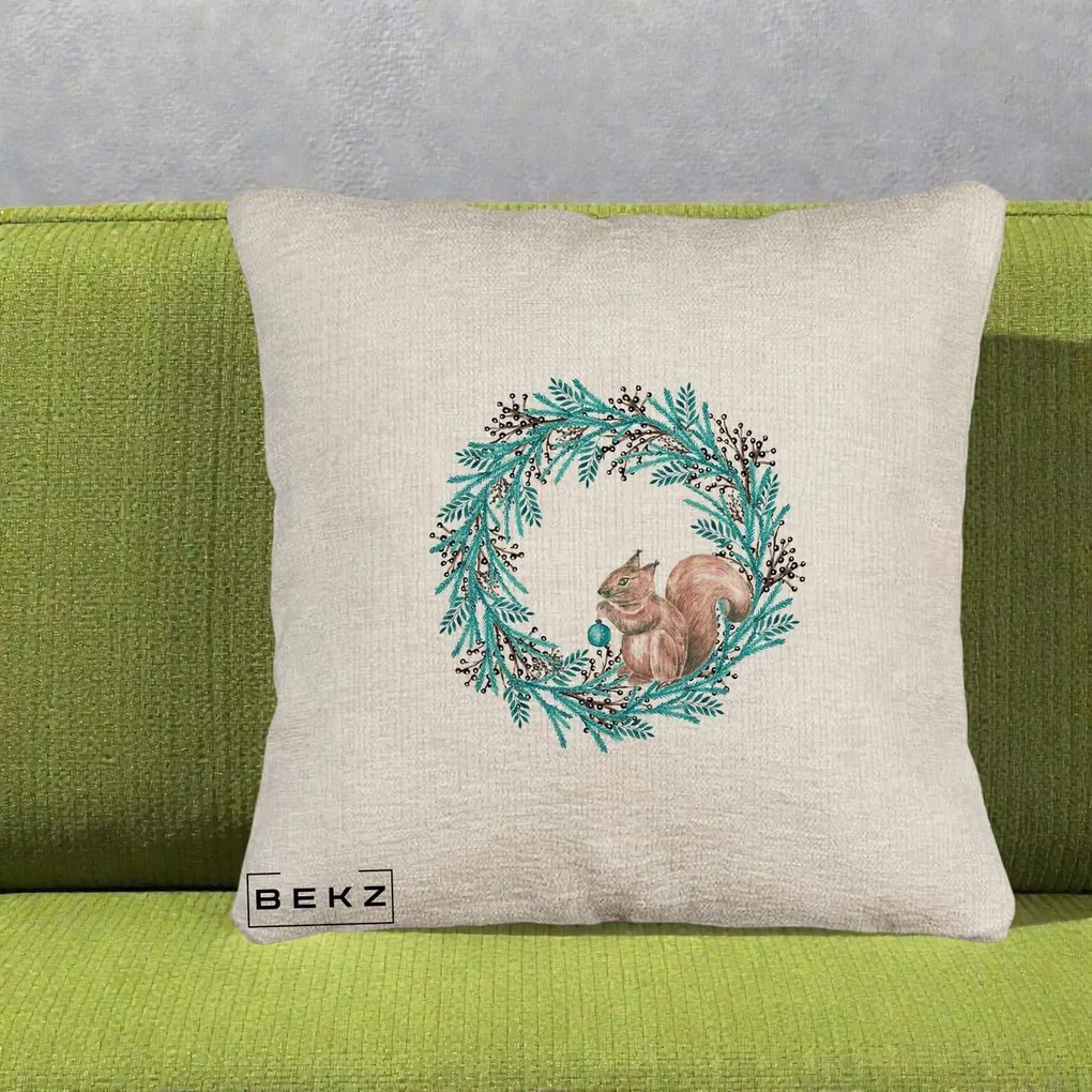 Perna Decorativa Coroana Turcoaz cu Veverita, 40x40 cm, Bej Canapea, Husa Detasabila, Perna Inclusa, BEKZ®