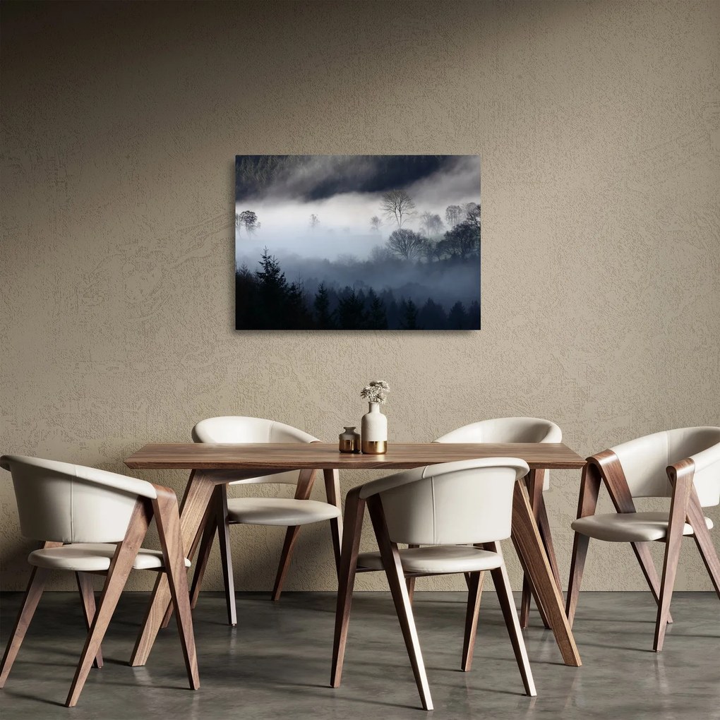 Tablou pe sticlă cu ceță deasupra pădurii (70x50 cm)