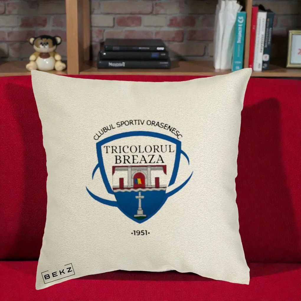 Perna Personalizata CSO Tricolorul Breaza 1951, 40x40 cm, Ecru, Husa Detasabila, Perna Inclusa, BEKZ®