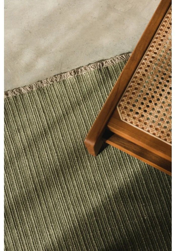 Covor kaki țesut manual din bumbac 140x200 cm Handloom – Lorena Canals