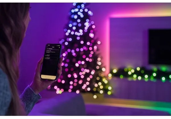 Twinkly GT90P4425P00 - Ghirlandă LED RGBW reglabilă pentru Crăciun, 50 LED, Wi‑Fi