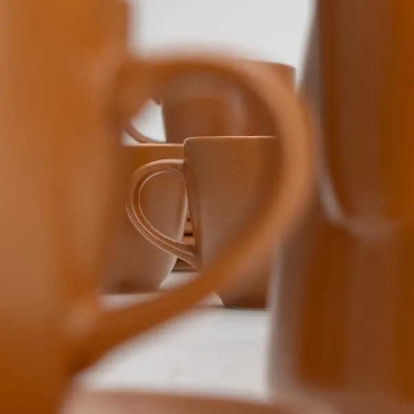 Serviciu ceramic maro de ceai