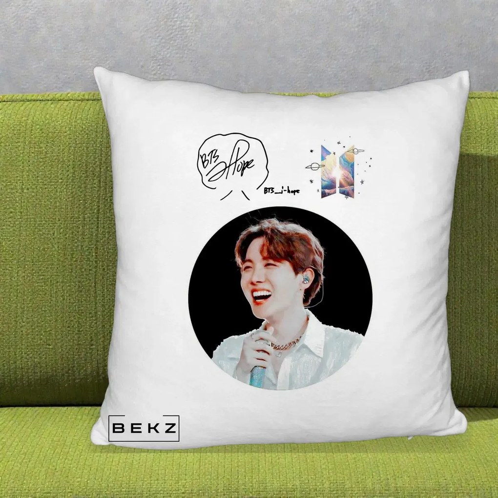 Perna Personalizata K-pop BTS J-Hope Portret cu Autograf, 40x40 cm, Alb Pufos, Husa Detasabila, Perna Inclusa, BEKZ®