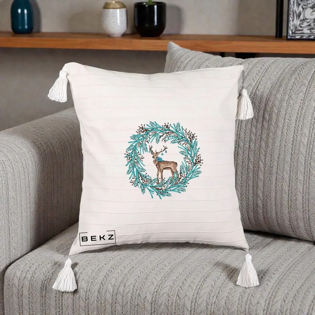 Perna Decorativa Coroana Turcoaz cu Ren, 40x40 cm, Bej cu Franjuri, Husa Detasabila, Perna Inclusa, BEKZ®