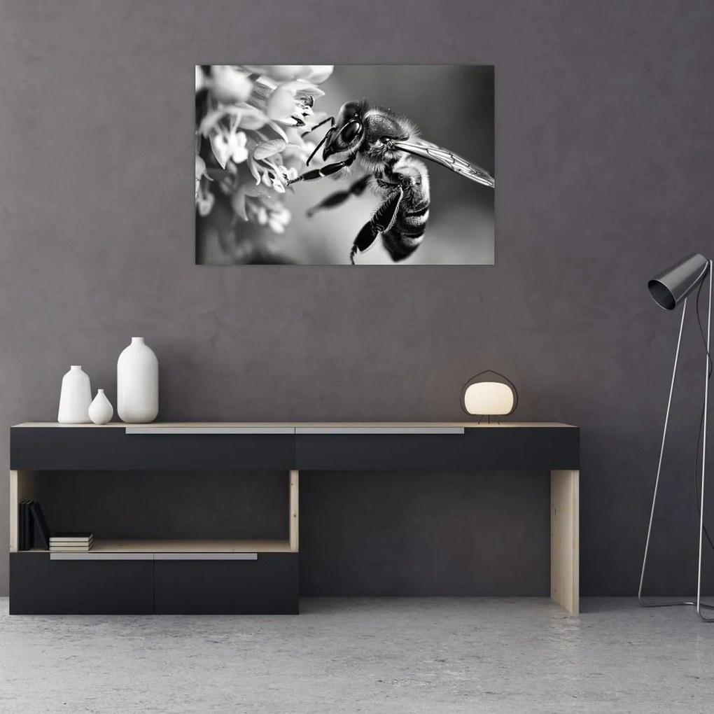 Tablou - Detaliu de albină (90x60 cm)