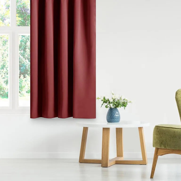 Draperie groasă blackout RESTILO vinului 140 x 245 cm set 2 buc