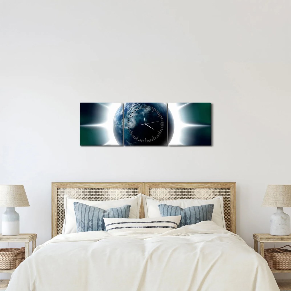 Tablou cu planeta iluminată (cu ceas) (90x30 cm)