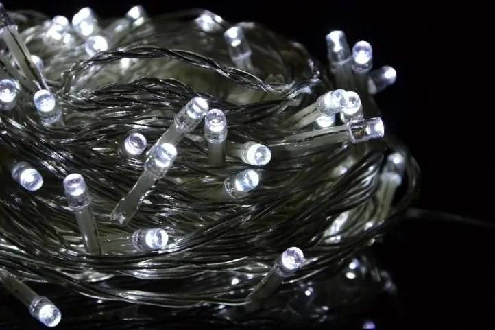 Lanț cu LED-uri de Crăciun - 5 m, 50 de diode, alb rece