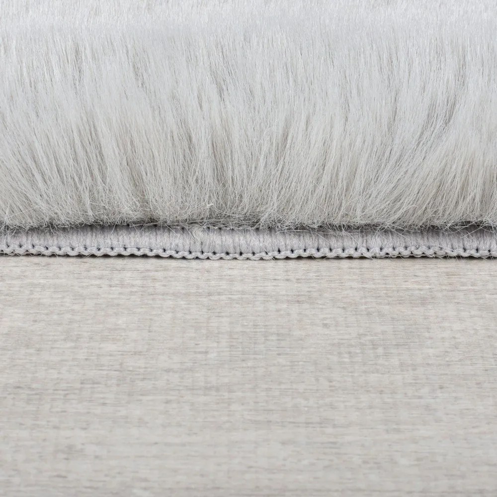 Blană gri deschis sintetică 200x290 cm Ivy Luxury Fur – Flair Rugs