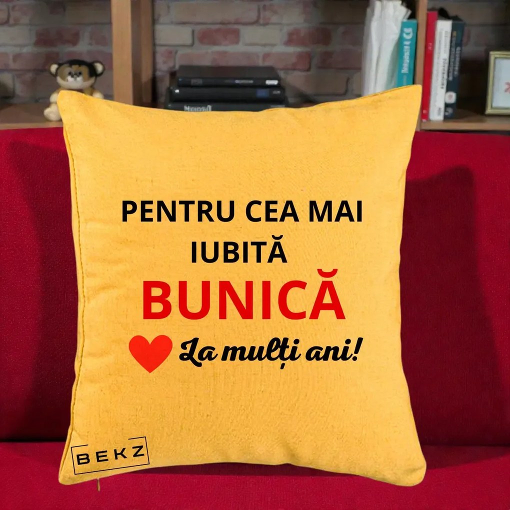 Cadou pentru Bunica - Perna Personalizata Pentru Cea Mai Iubita Bunica La Multi Ani Rosu, 40x40 cm, Galben, Husa Detasabila, Perna Inclusa, BEKZ®