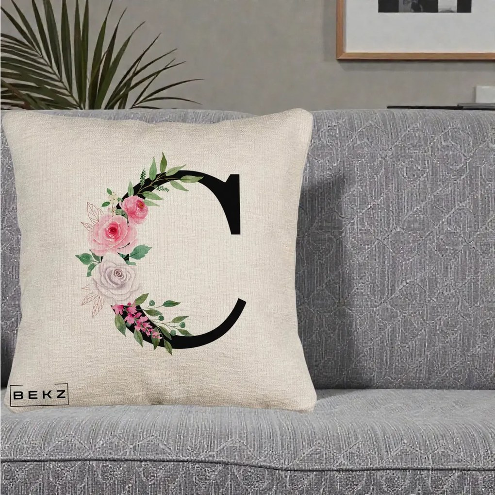 Cadou Personalizat - Perna Personalizata Monograma Florala Litera C, 40x40 cm, Bej Canapea, Husa Detasabila, Perna Inclusa, BEKZ®