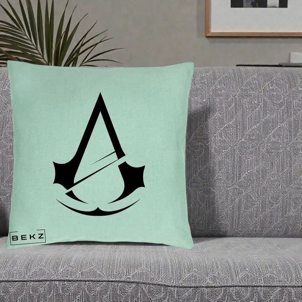 Perna Personalizata Assassin's Creed Minimalist, 40x40 cm, Verde Menta, Husa Detasabila, Perna Inclusa, BEKZ®