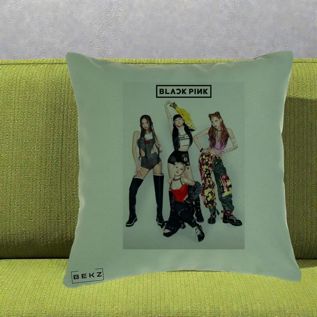 Perna Personalizata K-pop BLACKPINK Fotografie Grup Tinute Edgy, 40x40 cm, Verde, Husa Detasabila, Perna Inclusa, BEKZ®