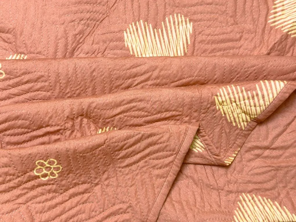 Cuvertura de pat ORANGE HEART, roz Dimensiune: 170 x 210 cm