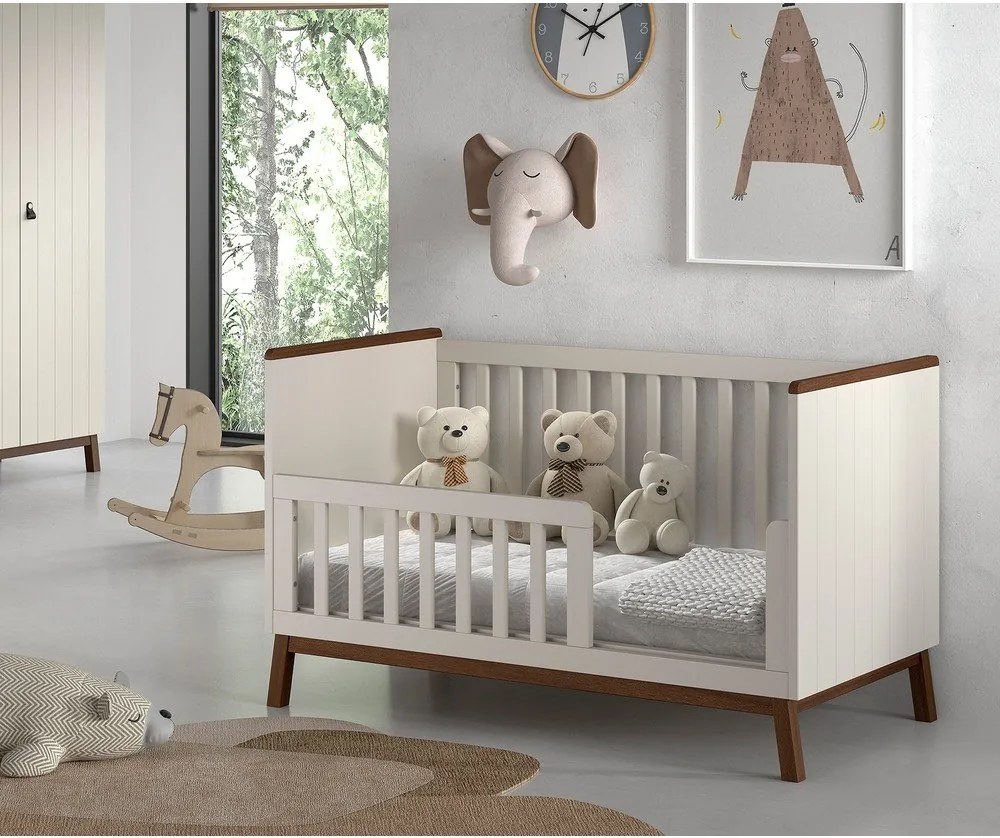 Pătuț bej din lemn de pin cu latură detașabilă/cu înălțime reglabilă 70x140 cm Sezane – Vipack