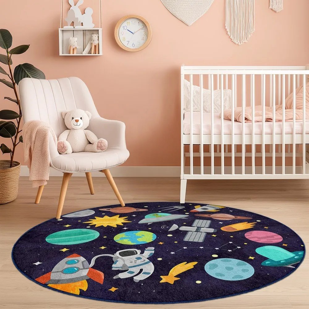 Covor de joacă pentru copii albastru închis lavabil ø150 cm Into The Space – Mila Home