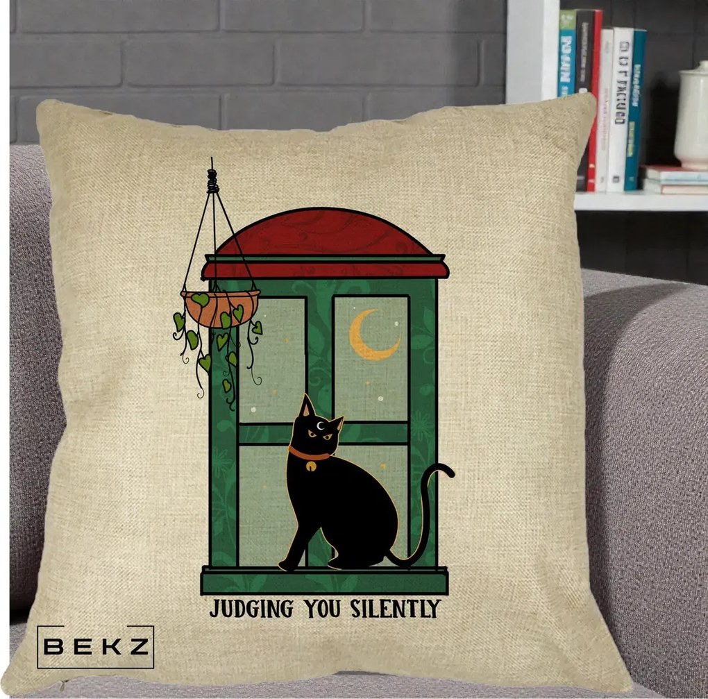 Perna Decorativa Judging You Silently Pisica Geam, 40x40 cm, Crem, Husa Detasabila, Perna Inclusa, BEKZ®