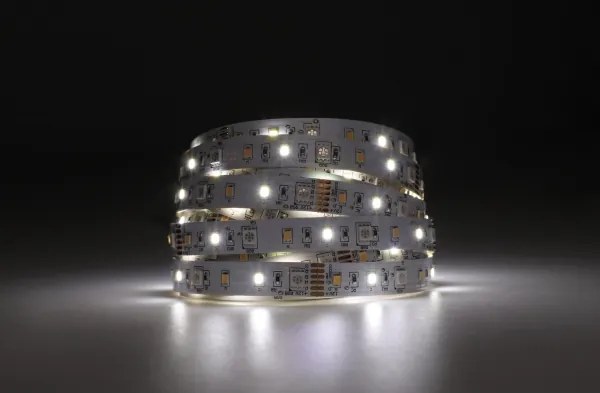 Bandă LED RGBW dimabilă 5m LED/11W/12/230V 2700-6500K Eglo 99686