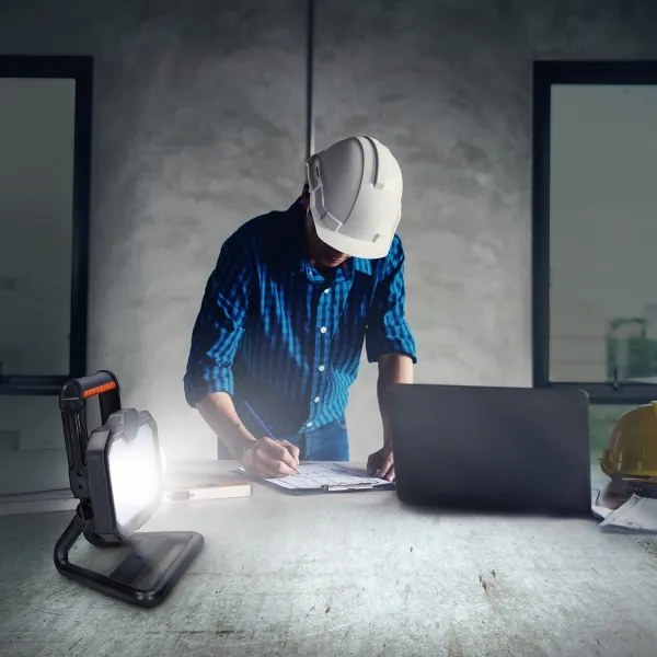 Proiector LED reîncărcabil dimabil Solight WM-20W-RE LED/20W/4400 mAh 4000K IP54