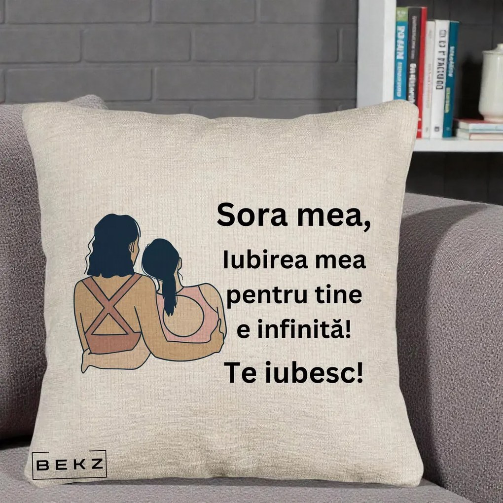 Cadou pentru Sora - Perna Personalizata Sora Mea Te Iubesc Doua Fete Fashioniste Line Art, 40x40 cm, Bej Canapea, Husa Detasabila, Perna Inclusa, BEKZ®
