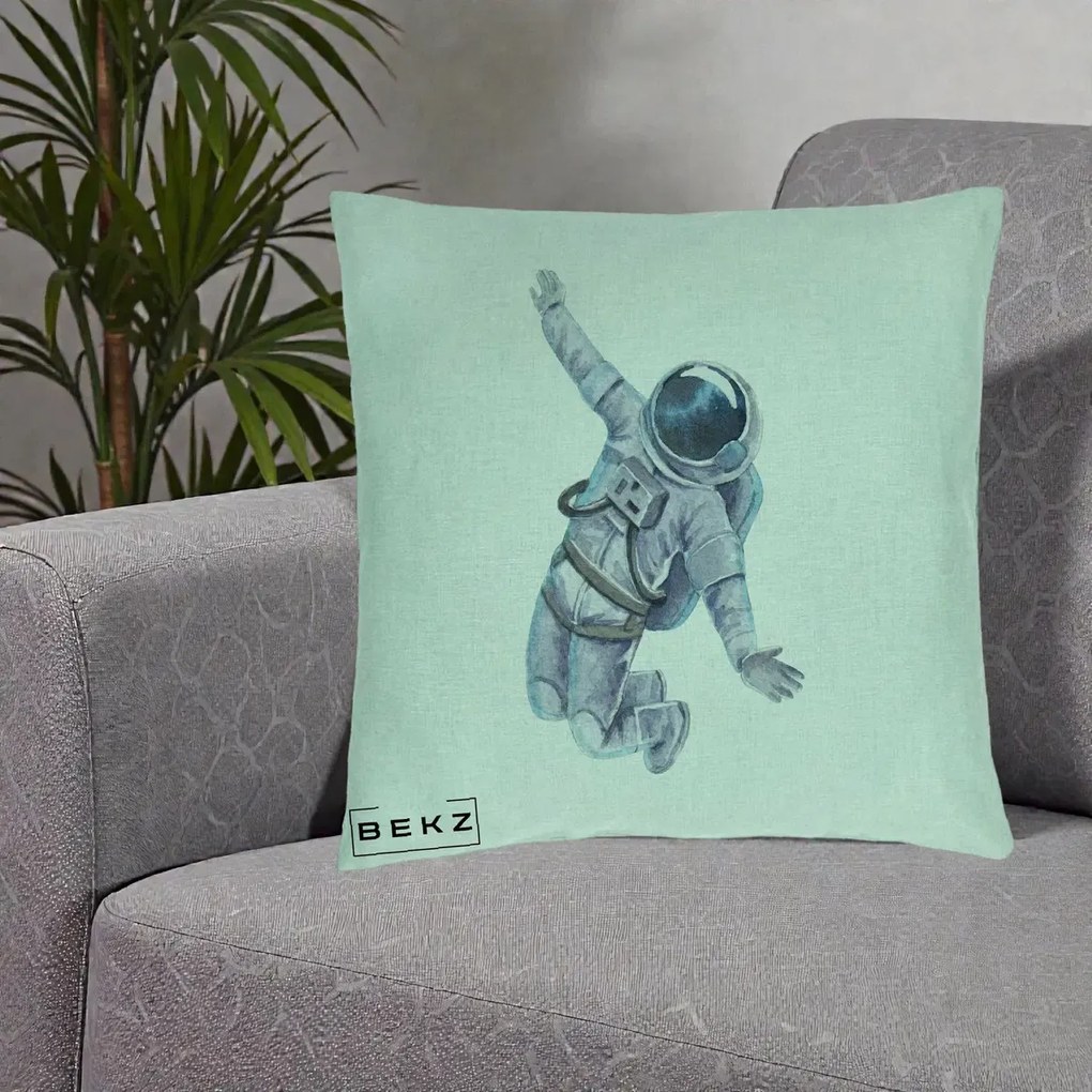 Perna Decorativa Astronaut Acuarela Zbor, 40x40 cm, Verde Menta, Husa Detasabila, Perna Inclusa, BEKZ®