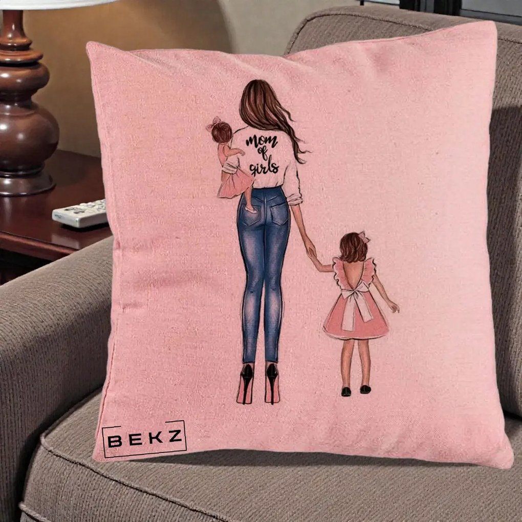 Cadou pentru Mama - Perna Personalizata Mom of Girls Mama cu Fetele, 40x40 cm, Roz, Husa Detasabila, Perna Inclusa, BEKZ®