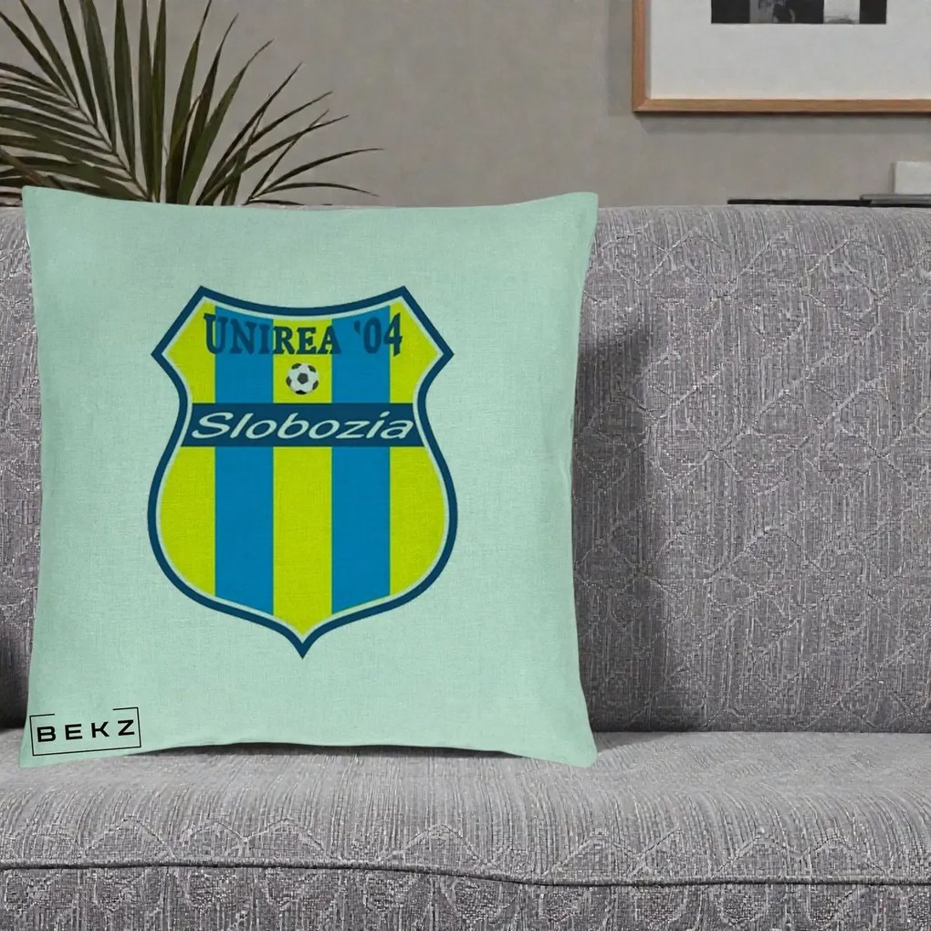 Perna Personalizata Unirea '04 Slobozia Fotbal, 40x40 cm, Verde Menta, Husa Detasabila, Perna Inclusa, BEKZ®