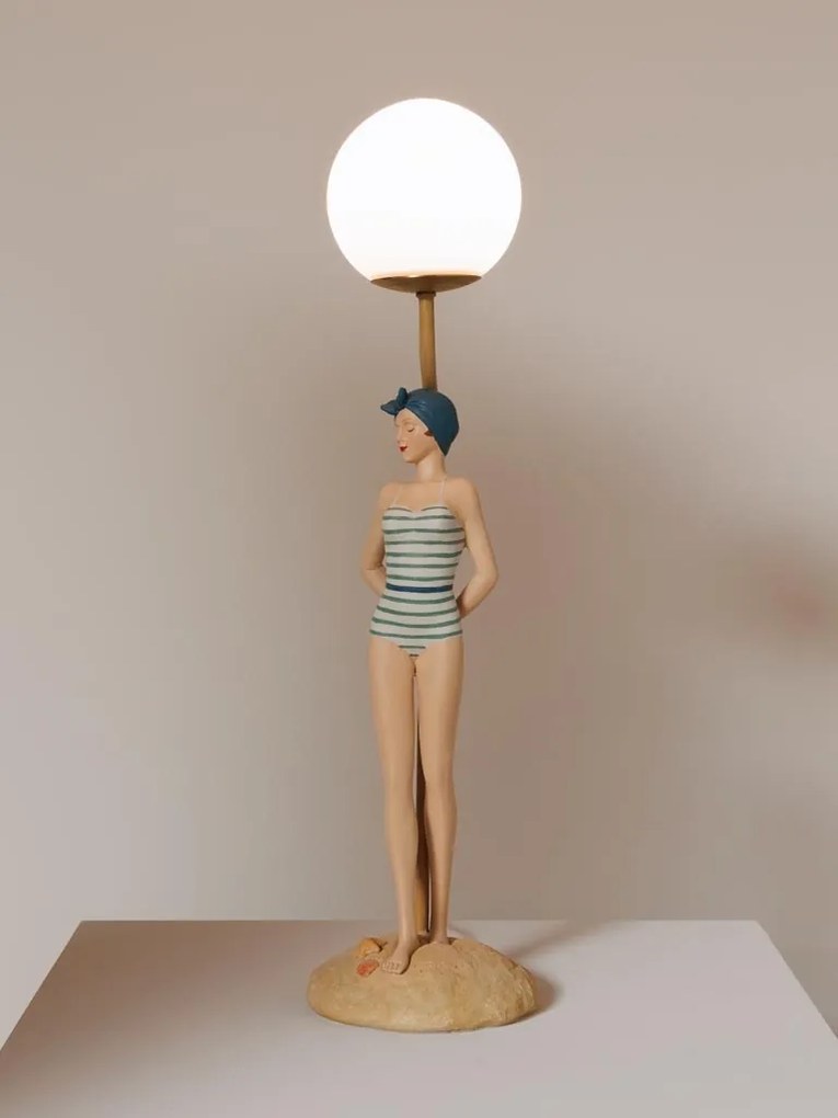 Lampa de masa, retro, din rasina, Baile