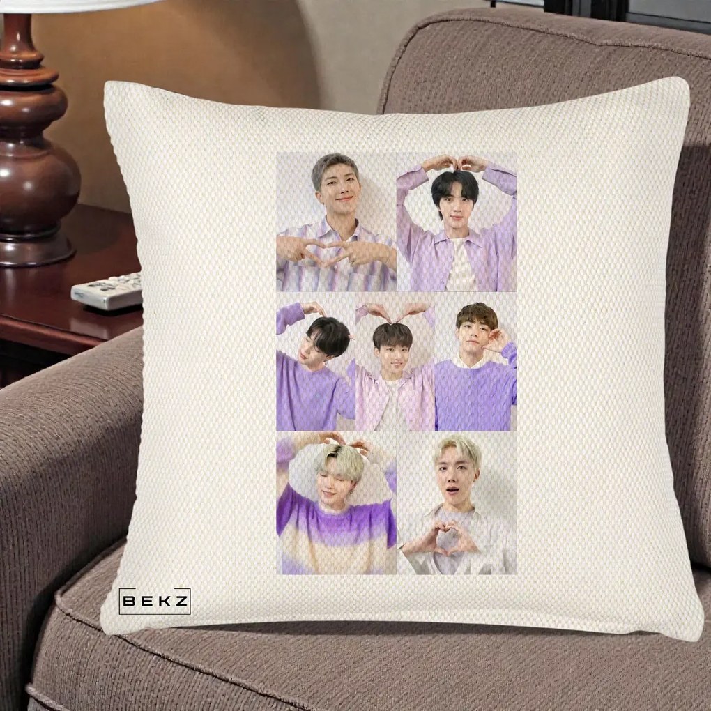 Perna Personalizata K-pop BTS Colaj 7 Portrete cu Inimi Lila, 40x40 cm, Crem Reliefat, Husa Detasabila, Perna Inclusa, BEKZ®