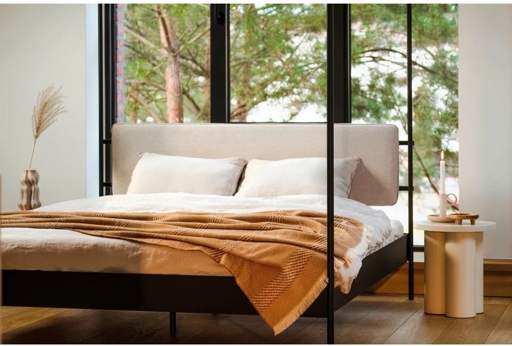 Pat matrimonial negru/bej tapițat din oțel cu baldachin cu somieră 200x200 cm Eton – noo.ma