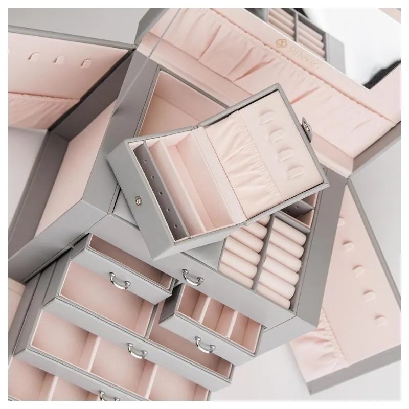 Cutie de bijuterii Inés