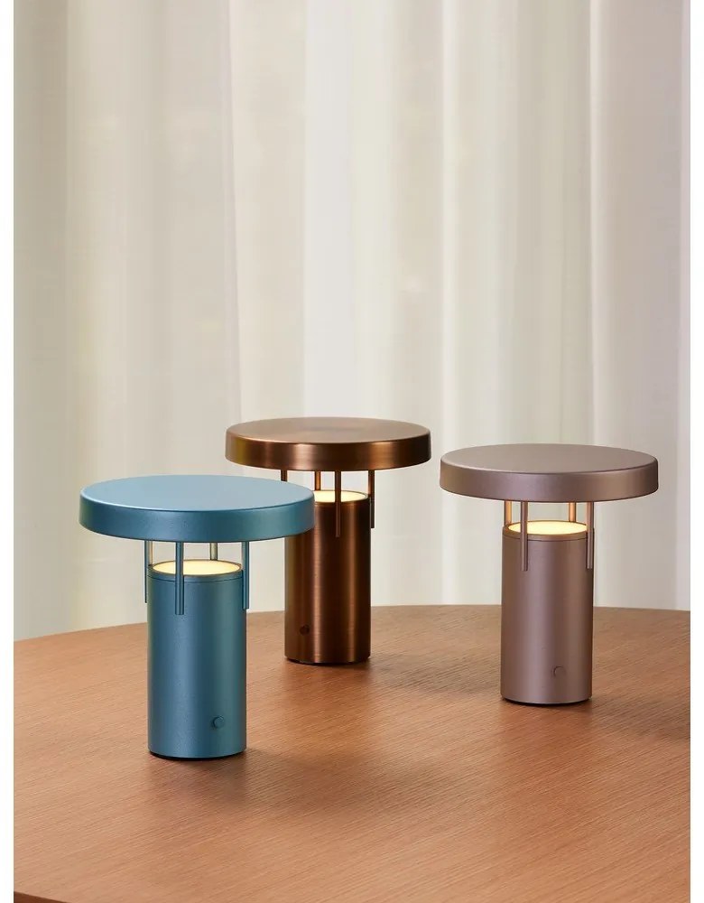 Veioză în culoarea bronz LED cu intensitate reglabilă (înălțime 20 cm) BringMe – Hübsch