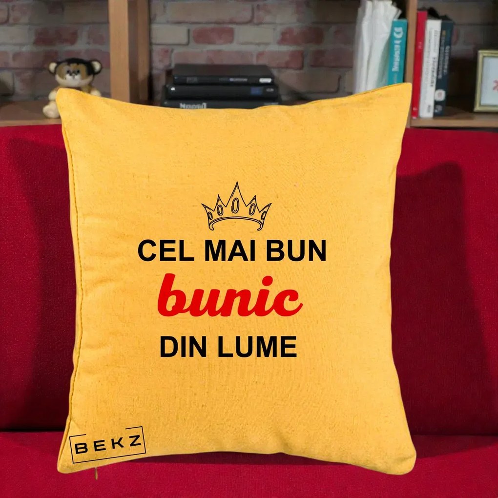 Cadou pentru Bunic - Perna Personalizata Cel Mai Bun Bunic Din Lume Coroana Rosu, 40x40 cm, Galben, Husa Detasabila, Perna Inclusa, BEKZ®