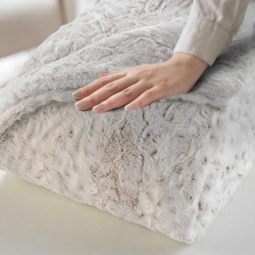 Pătură grej din blană artificială 220x240 cm Alaska – douceur d'intérieur