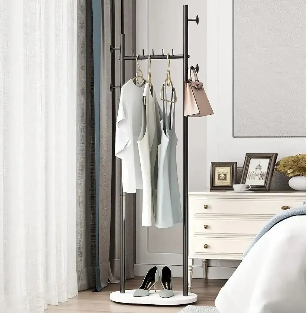 Cuier din metal ,culoare negru,170x58 cm