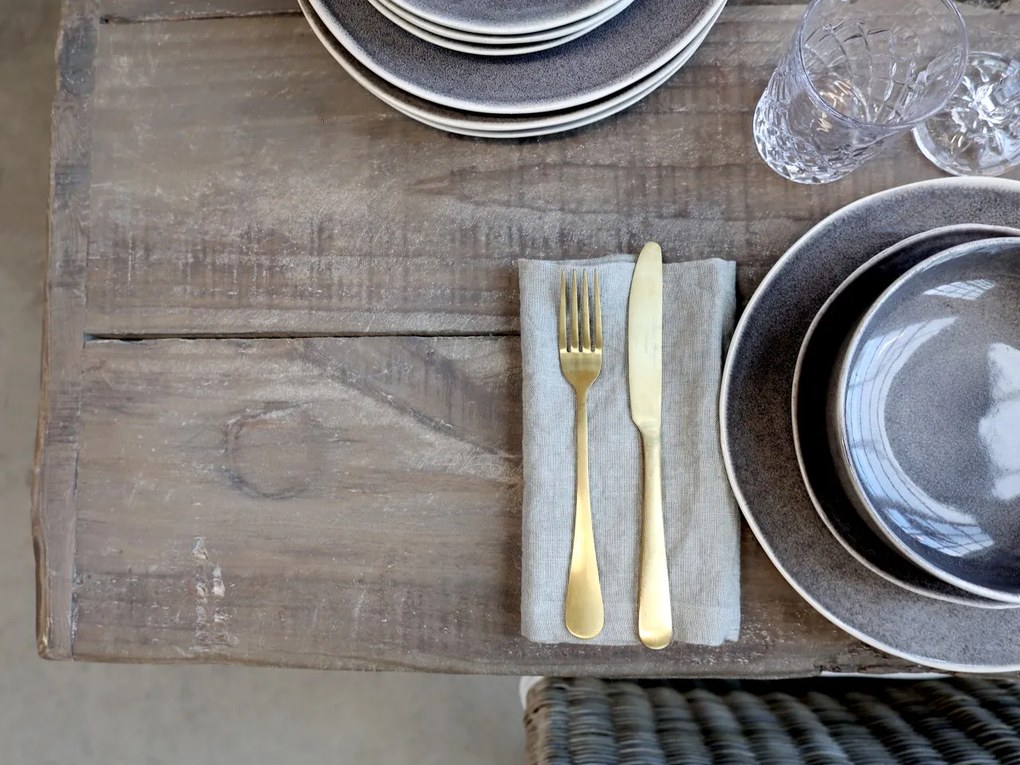 Masa de dining din lemn de pin si metal, "Old French"