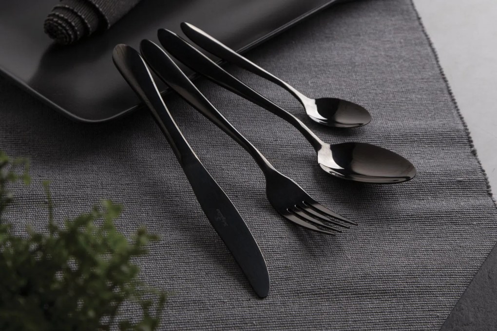 Set de tacamuri 24 de piese negru lucios Berlinger Haus BH 2630A