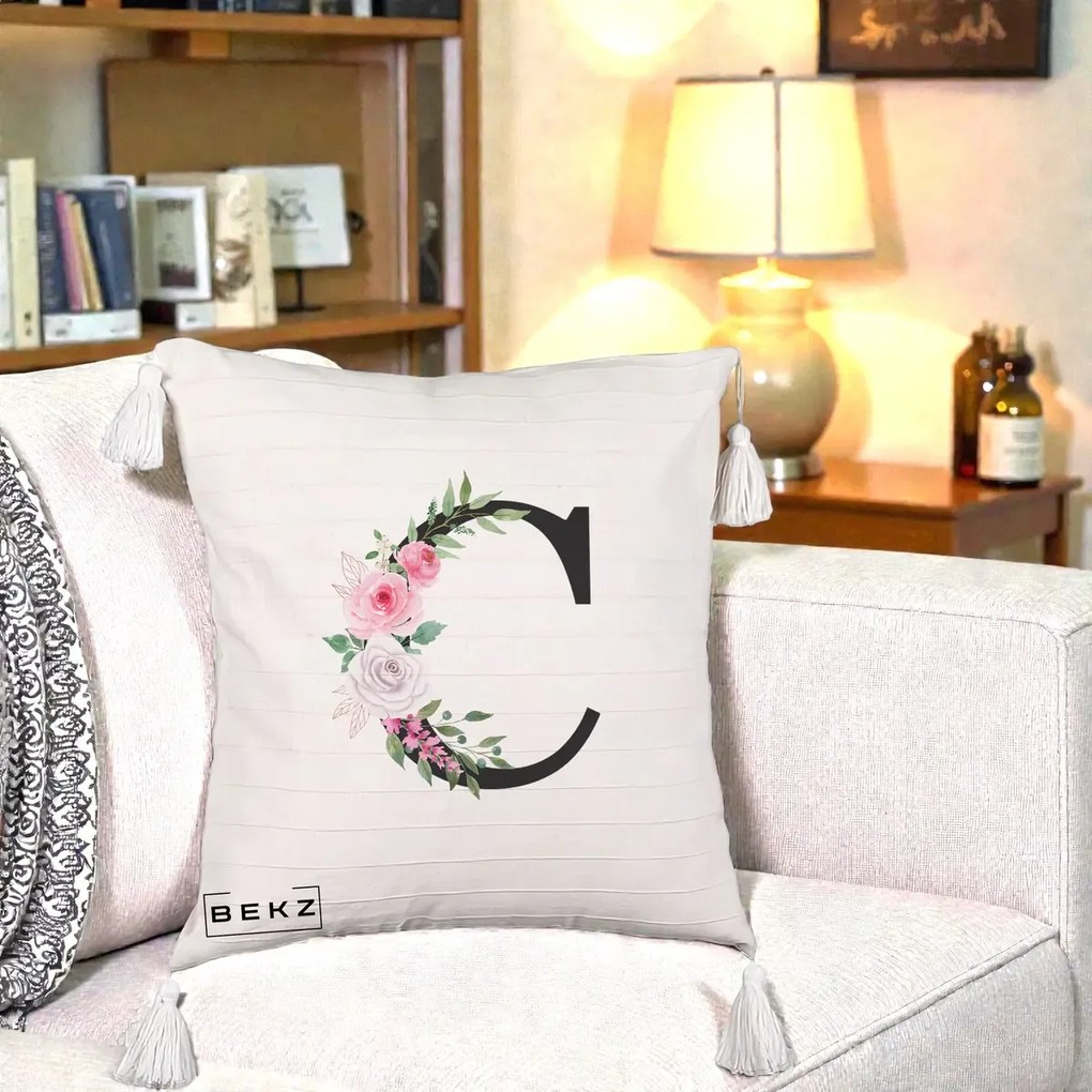 Cadou Personalizat - Perna Personalizata Monograma Florala Litera C, 40x40 cm, Bej cu Franjuri, Husa Detasabila, Perna Inclusa, BEKZ®