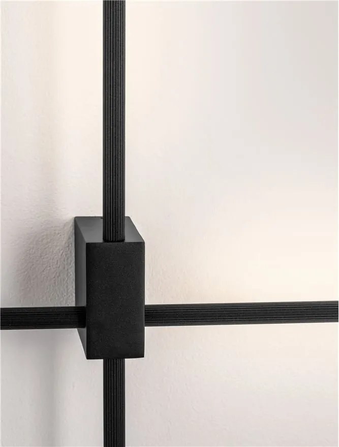 Aplica de perete liniara LED CCT PEAK negru