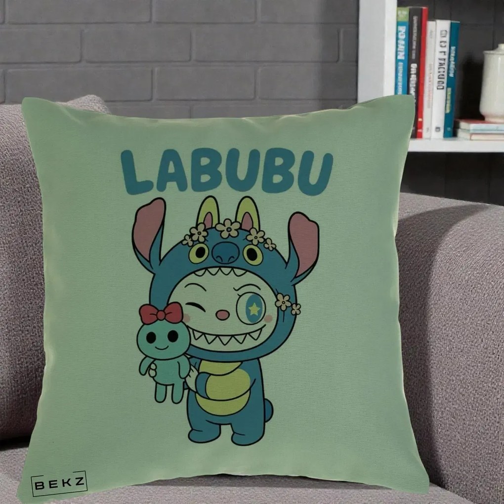 Perna Personalizata Labubu x Stitch cu Flori, 40x40 cm, Verde, Husa Detasabila, Perna Inclusa, BEKZ®