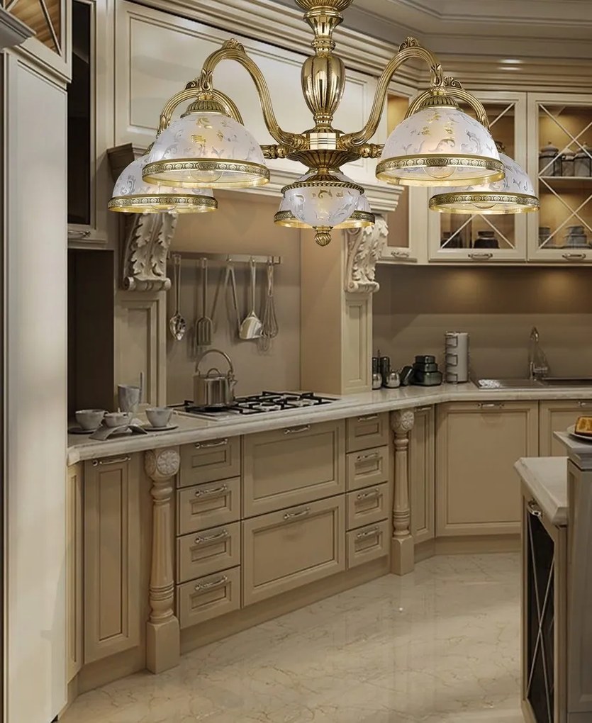 Lustra clasica aplicata cu 5 brate design italian realizata manual 6302