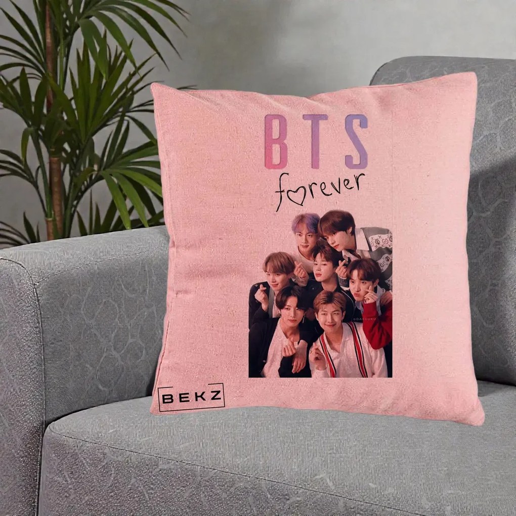 Perna Personalizata K-pop BTS Forever cu Foto Grup Negru, 40x40 cm, Roz, Husa Detasabila, Perna Inclusa, BEKZ®